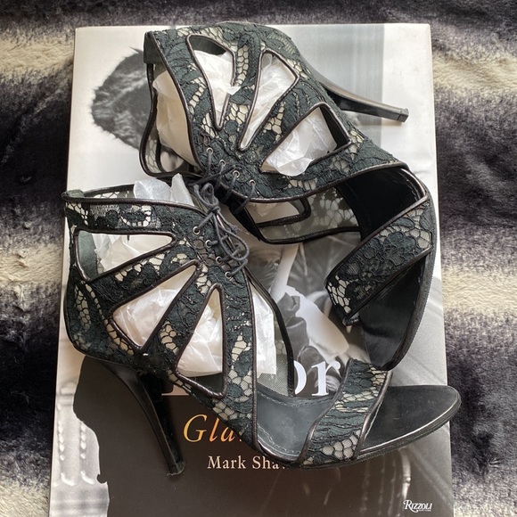 Givenchy Black Lace Cage Sandal Bootie Heel SIZE: 40 - Picture 6 of 16